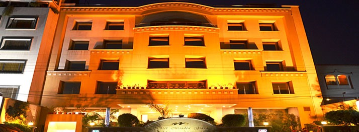 Hotel Meraden Grand - Varanasi 01.jpg